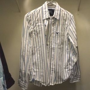 American Eagle Button Up Shirt